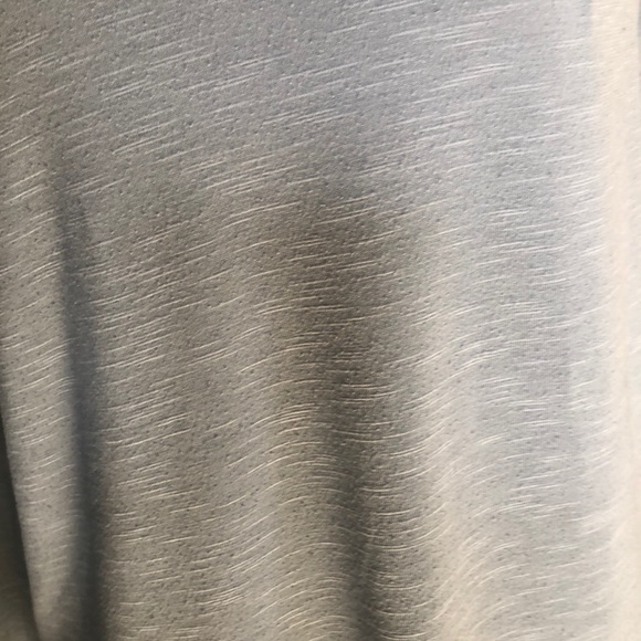 🌺Abercrombie & Fitch crew neck, long sleeve tee🌺 - Picture 3 of 9